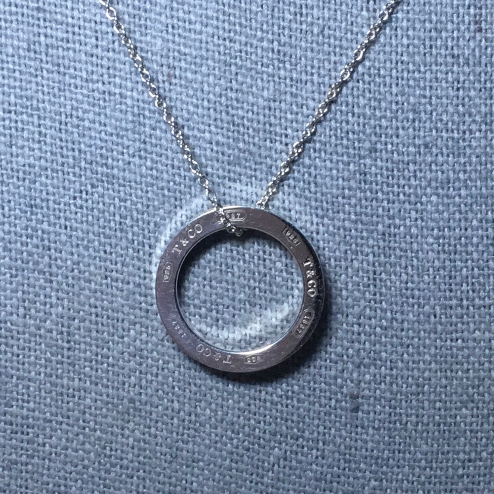Tiffany&Co '1837' Circle Logo Pendant Necklace in Sterling Silver (16") ||| - Picture 3 of 6